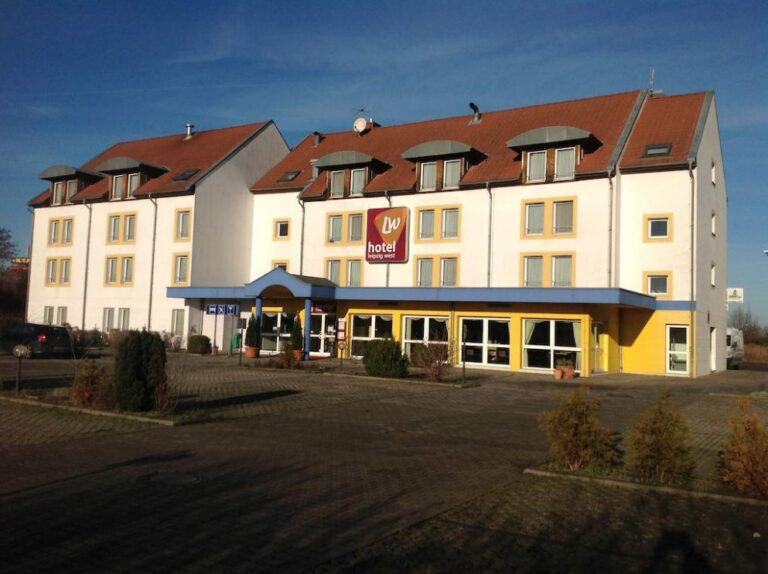 Hotel Leipzig West– zentrumsferne Unterkunft für Schulklassen auf Klassenreise, ruhig gelegen mit guter Anbindung zur Stadt.